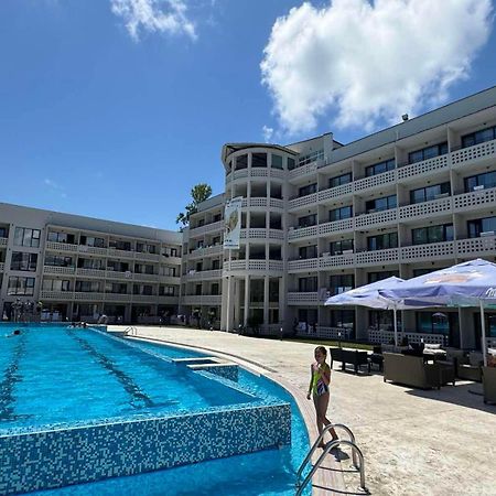 Hotel Green Park Китен Экстерьер фото