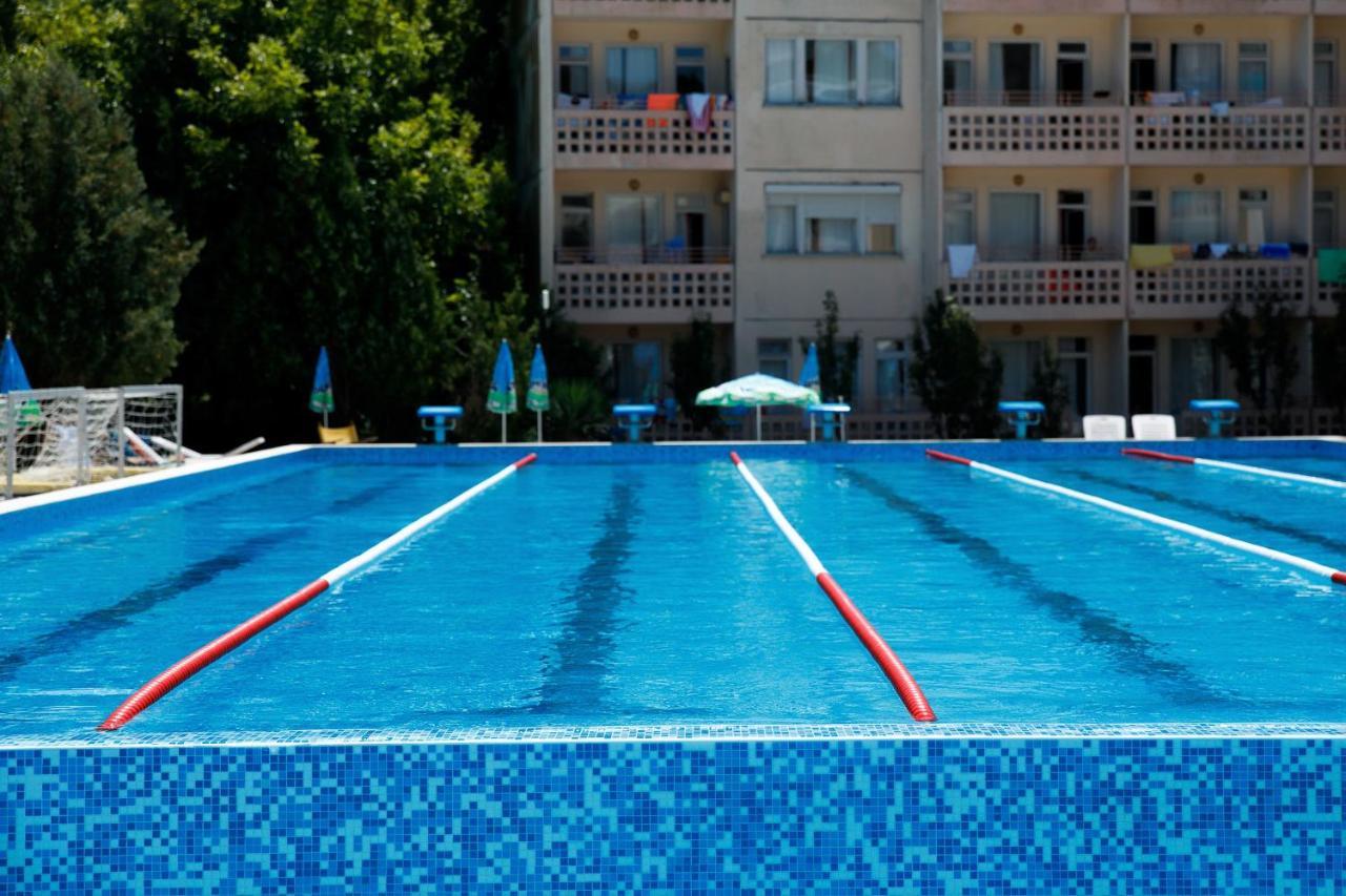 Hotel Green Park Китен Экстерьер фото